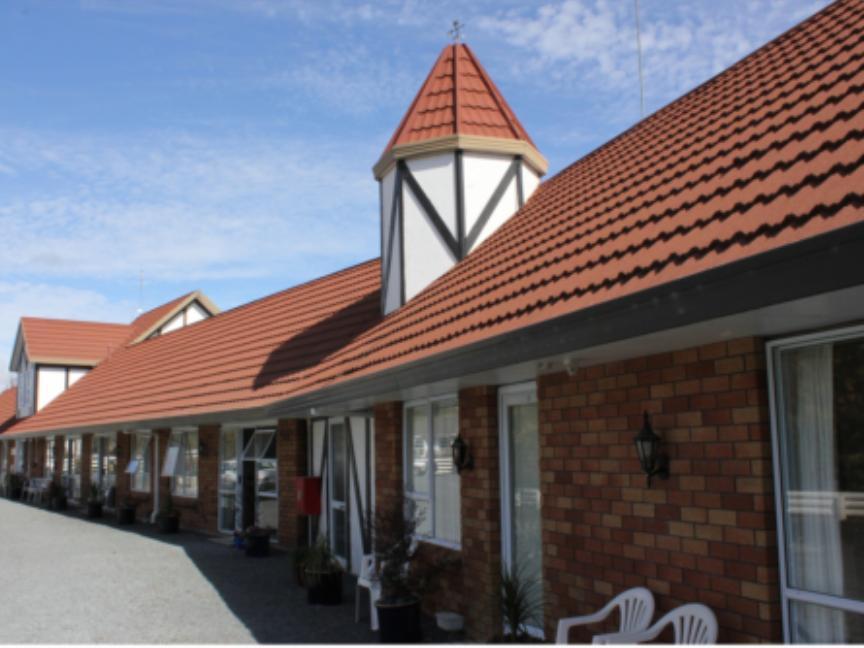 Castle Court Motel Wellsford Exterior foto